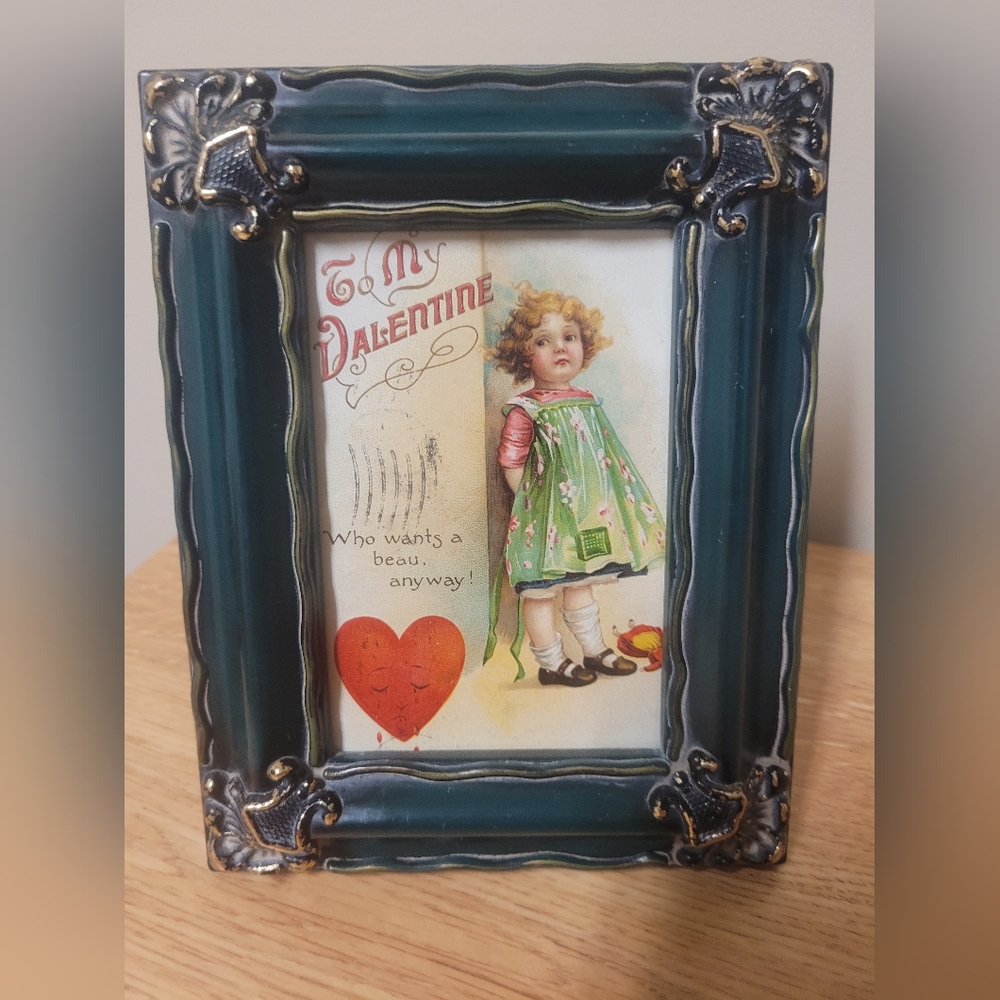 1910 Heartbreak Picture Frame. Vintage Post Card Inside.
